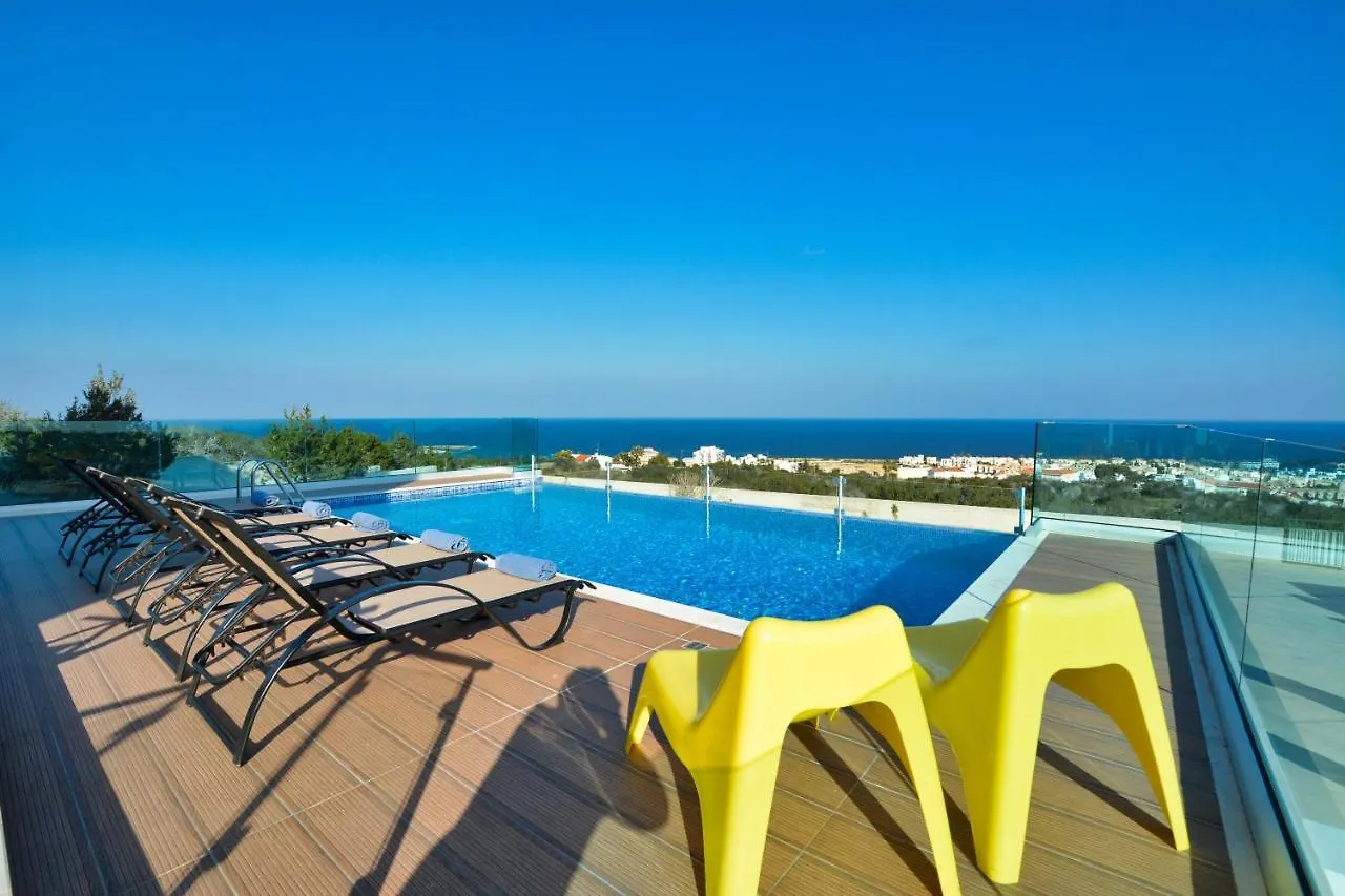 Aetopetra Villa Protaras 0*,